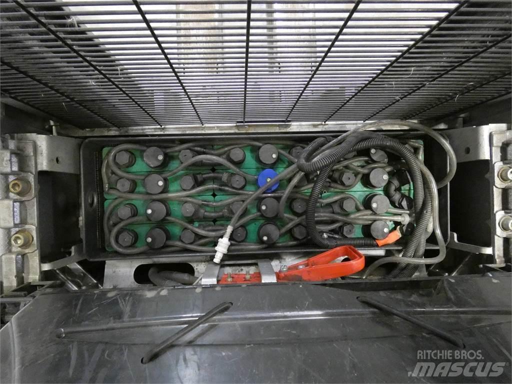 Still EXV16 Ročni električni viličar
