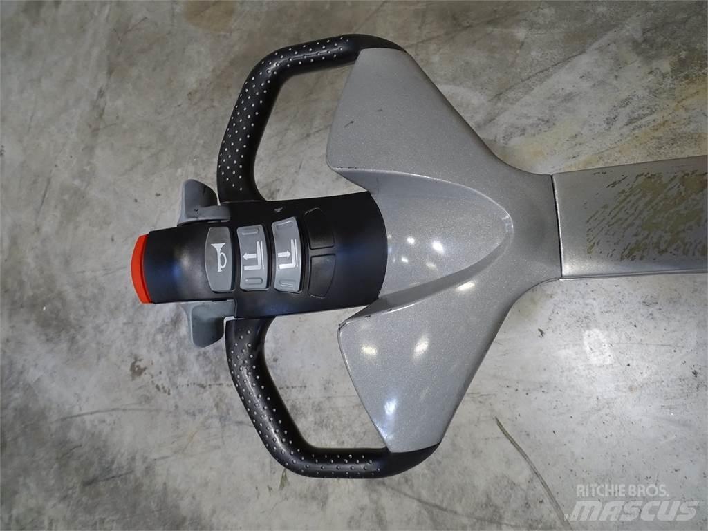 Still EXV16 Ročni električni viličar