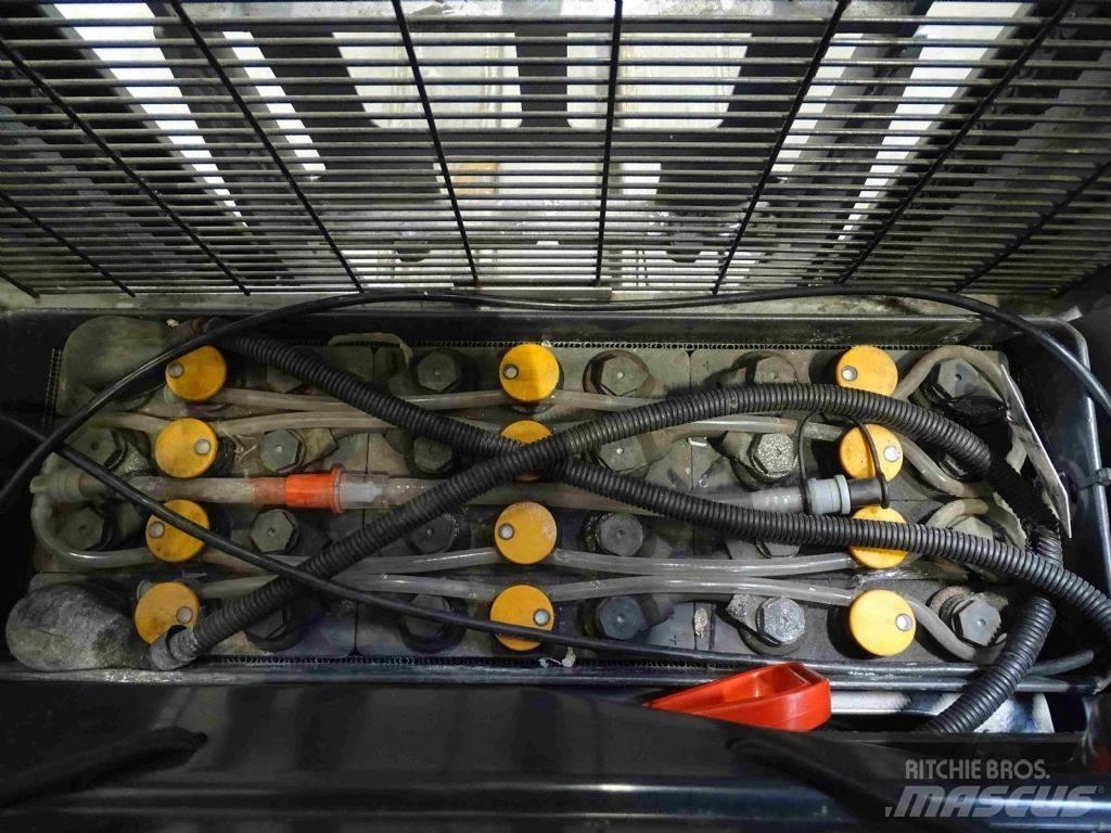 Still EXV16I Ročni električni viličar
