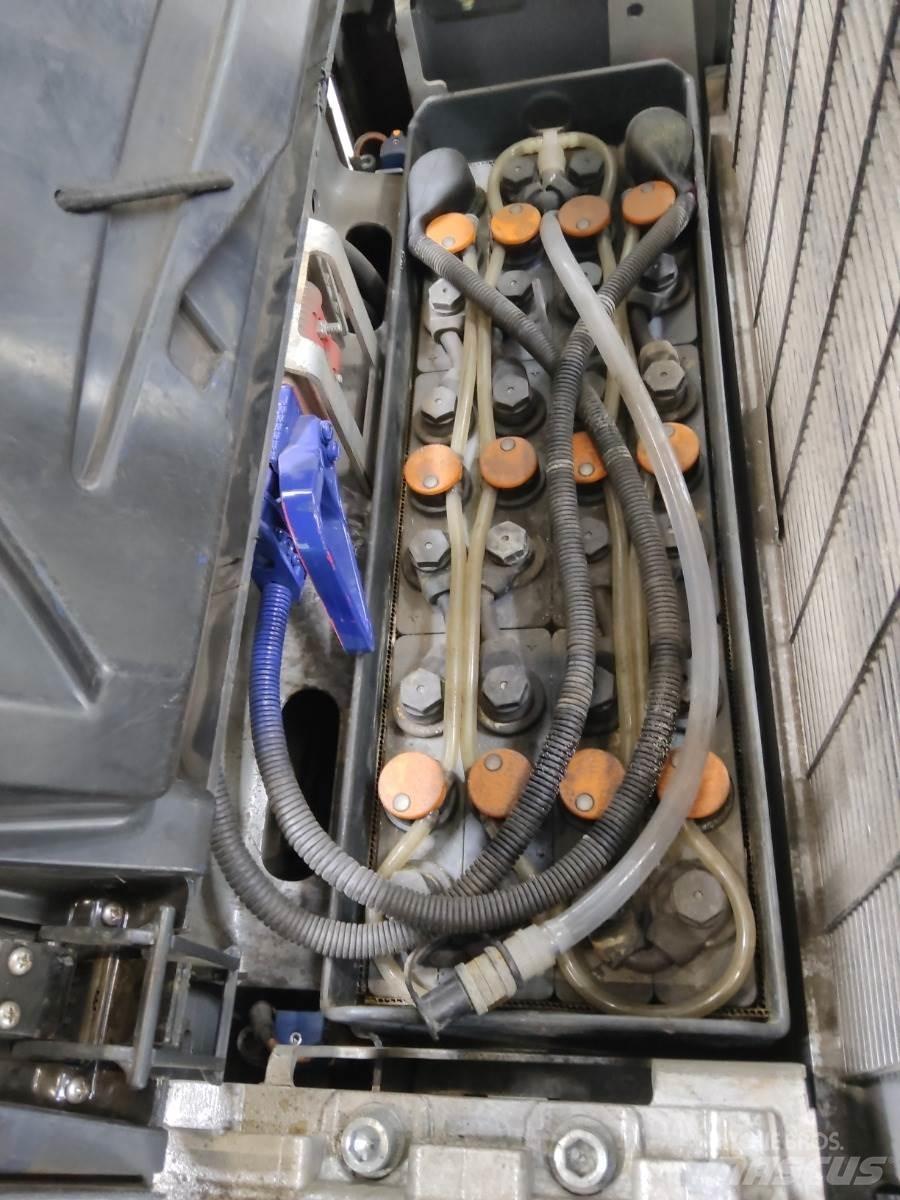 Still EXV16I Ročni električni viličar