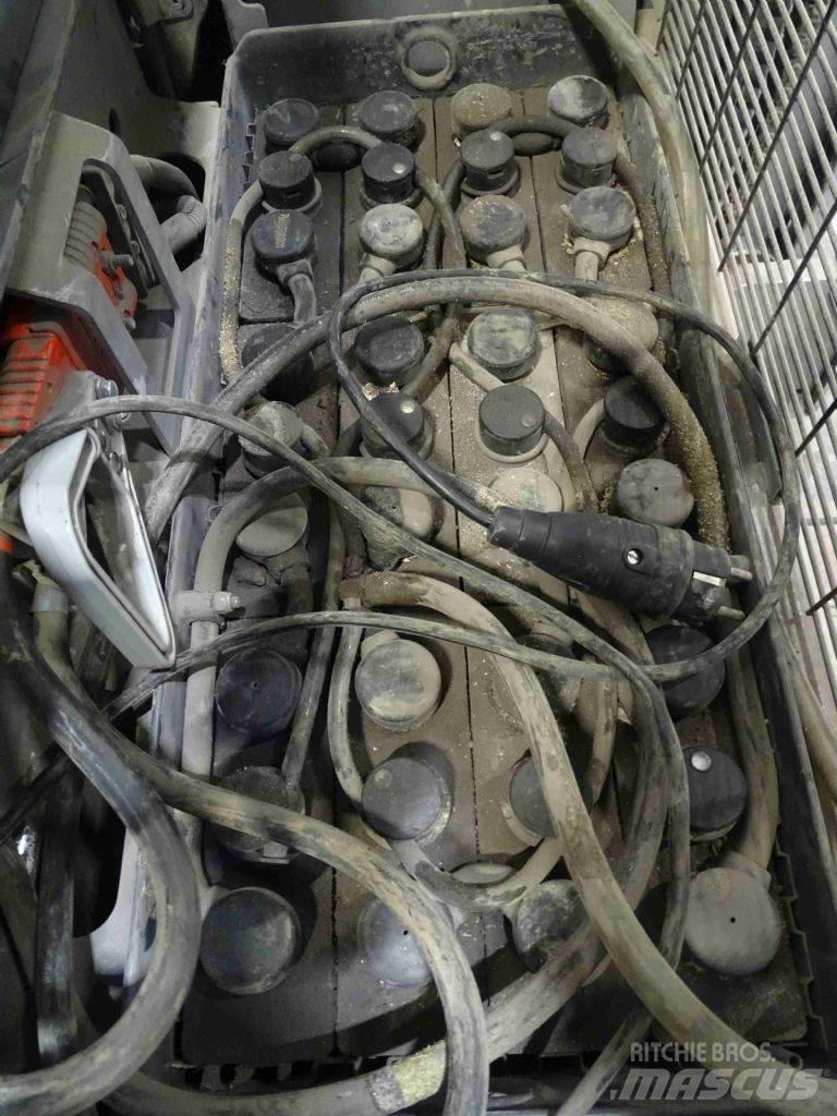 Still EXV20I Ročni električni viličar