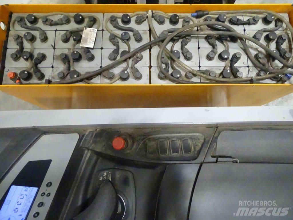 Still FM-X14 Viličarji s pomičnim teleskopom
