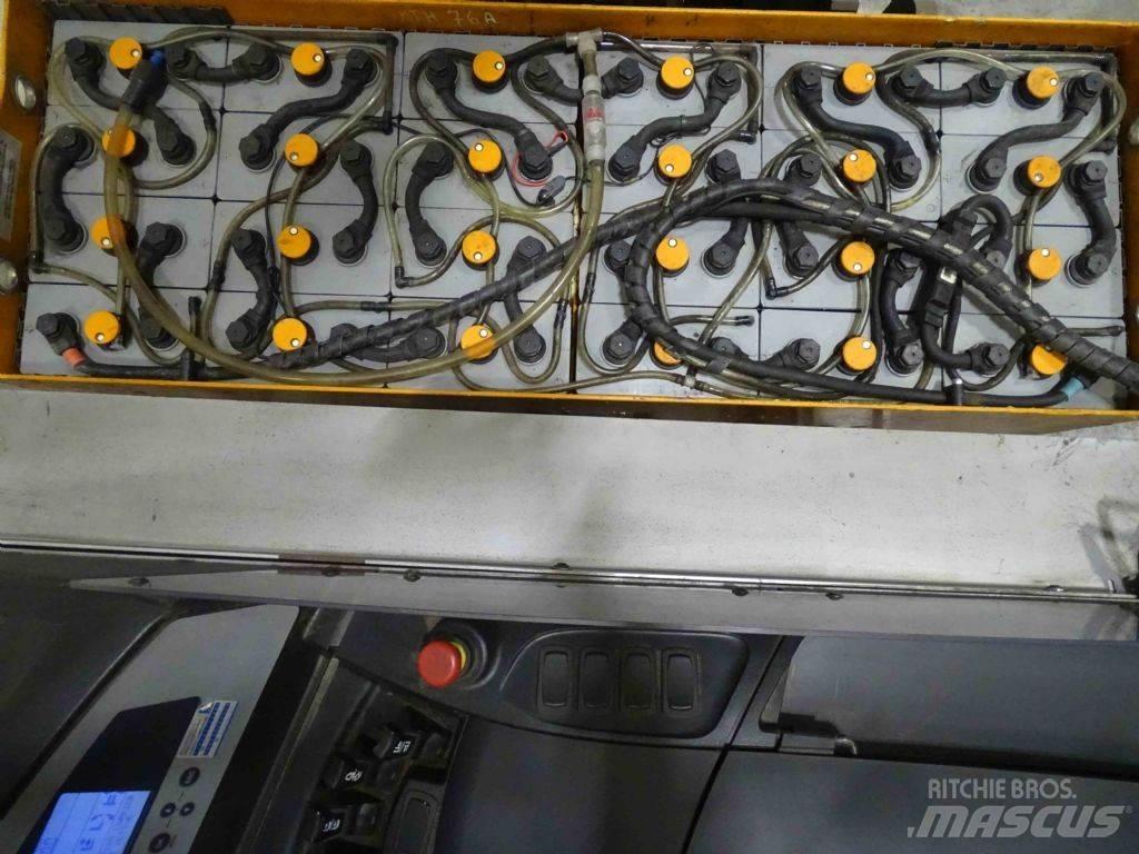 Still FM-X25 Viličarji s pomičnim teleskopom