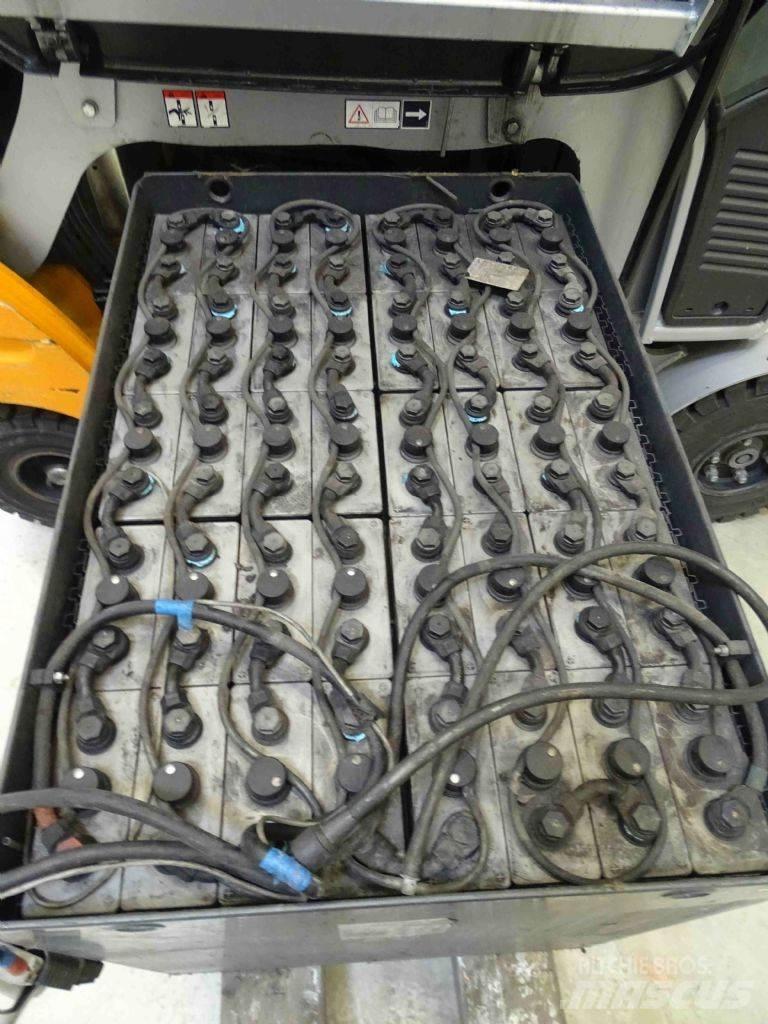 Still RX60-25/600 Električni viličarji