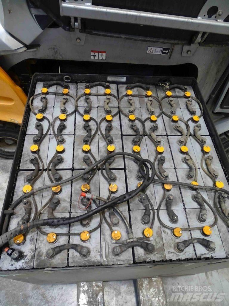 Still RX60-35/600 Električni viličarji