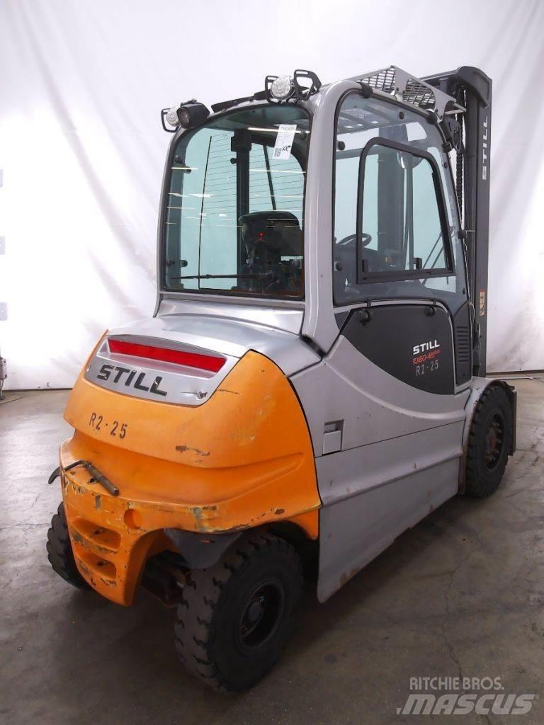 Still RX60-45/600 Električni viličarji