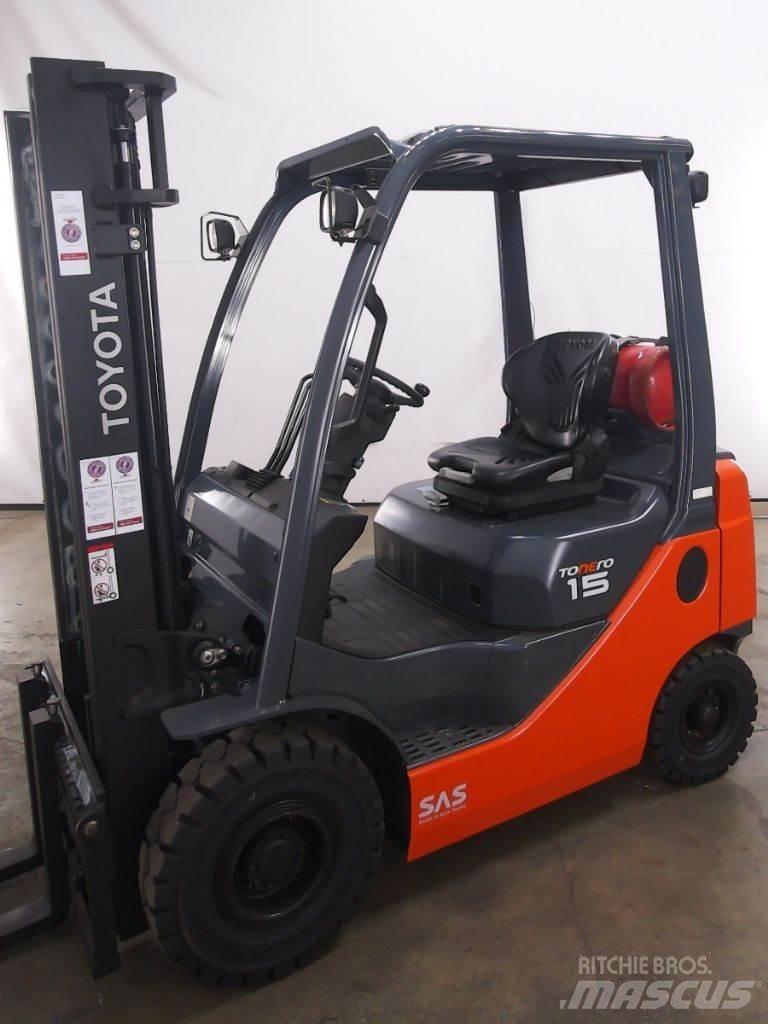 Toyota 02-8FGF15 Plinski viličarji