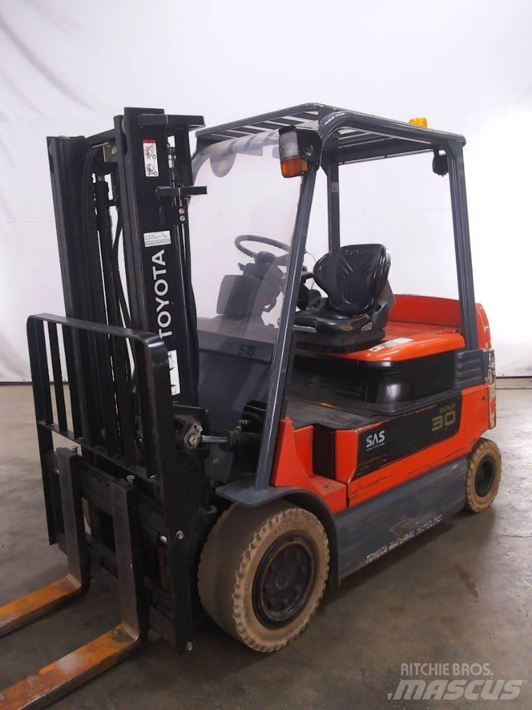 Toyota 7FBMF30 Električni viličarji