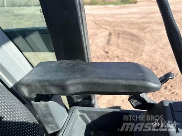 CAT 320 Bagri goseničarji