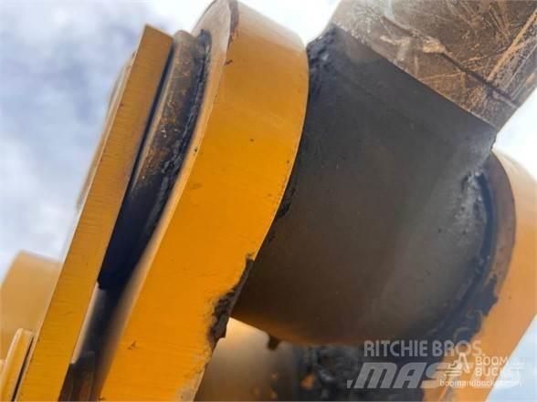 CAT 320 Bagri goseničarji