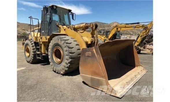CAT 966G Kolesni nakladalci