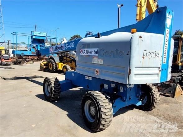 Genie S40 Teleskopske dvižne ploščadi