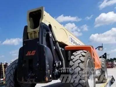 JLG 1055 Teleskopski viličarji