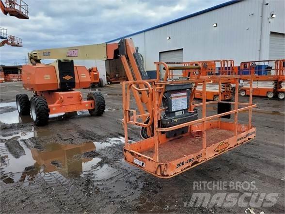 JLG 800AJ Zglobne dvižne ploščadi