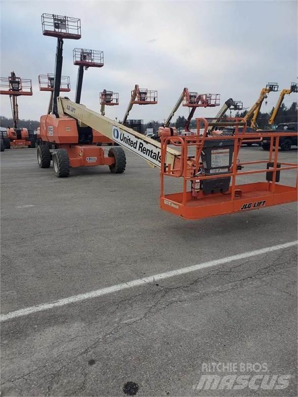 JLG 800S Teleskopske dvižne ploščadi
