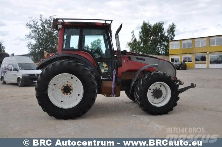 Valtra T190 Traktorji
