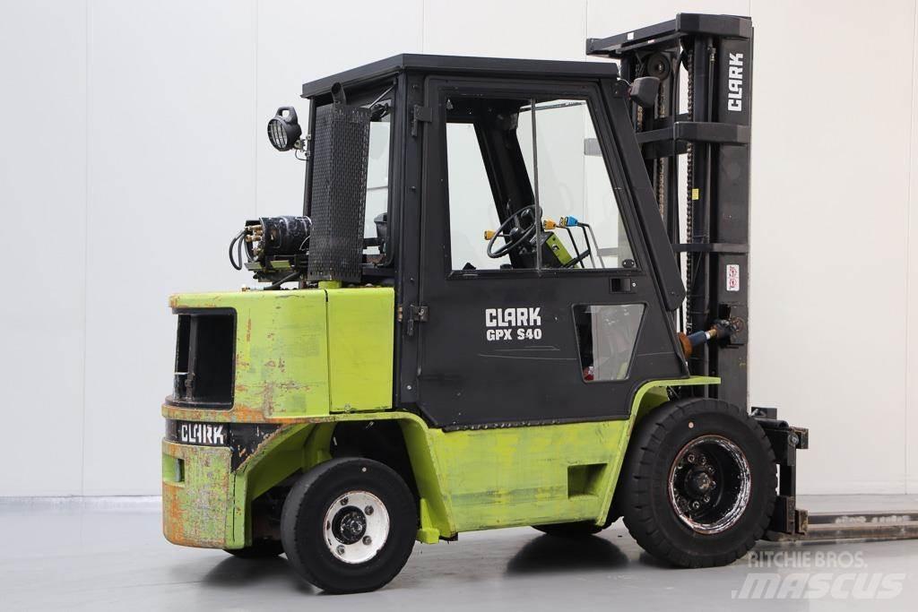 Clark GPX 40 Plinski viličarji
