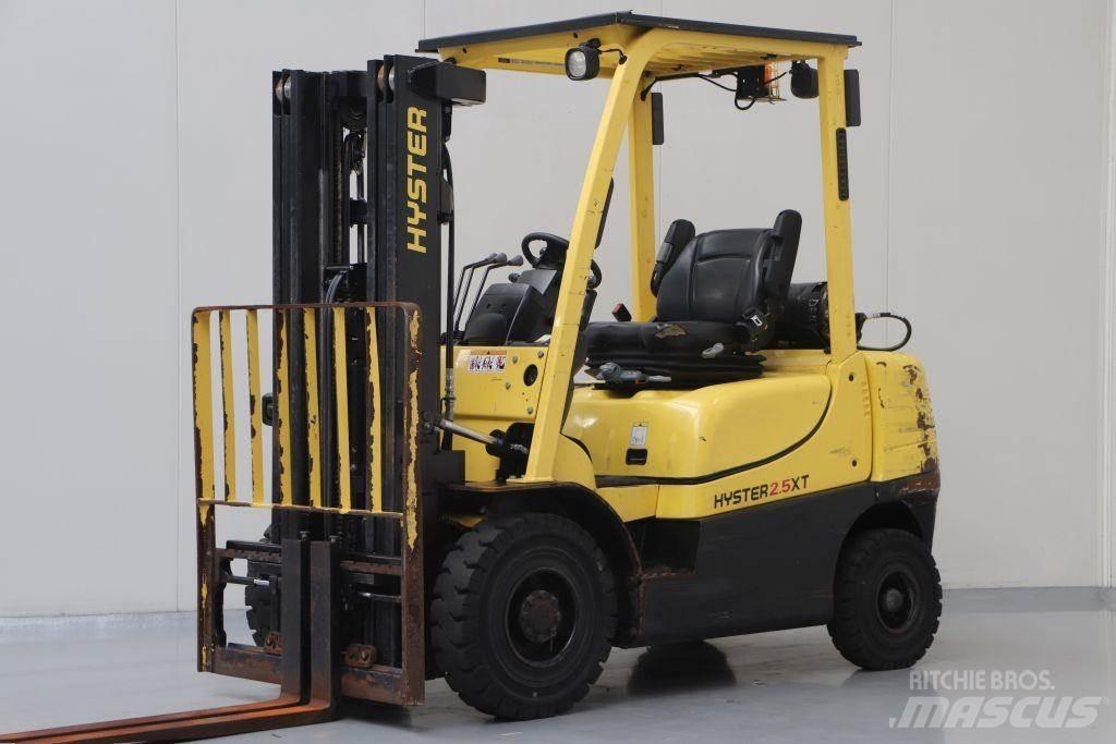 Hyster H2.5XT Plinski viličarji