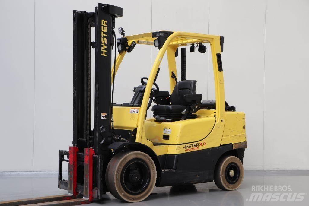 Hyster H3.0FT Plinski viličarji