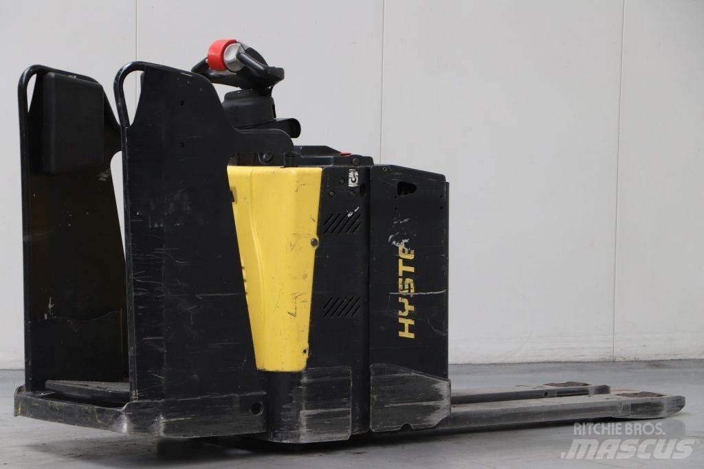 Hyster P2.0S Električni nizko dvižni viličar