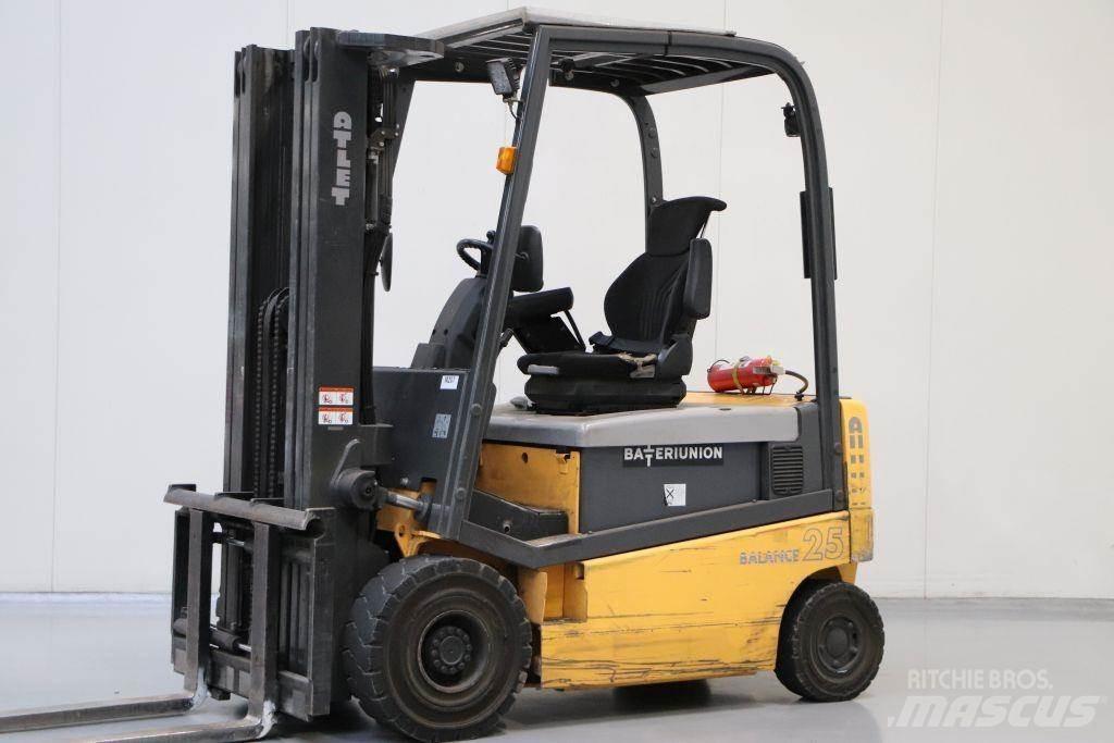 Nissan 1Q2L25T Električni viličarji