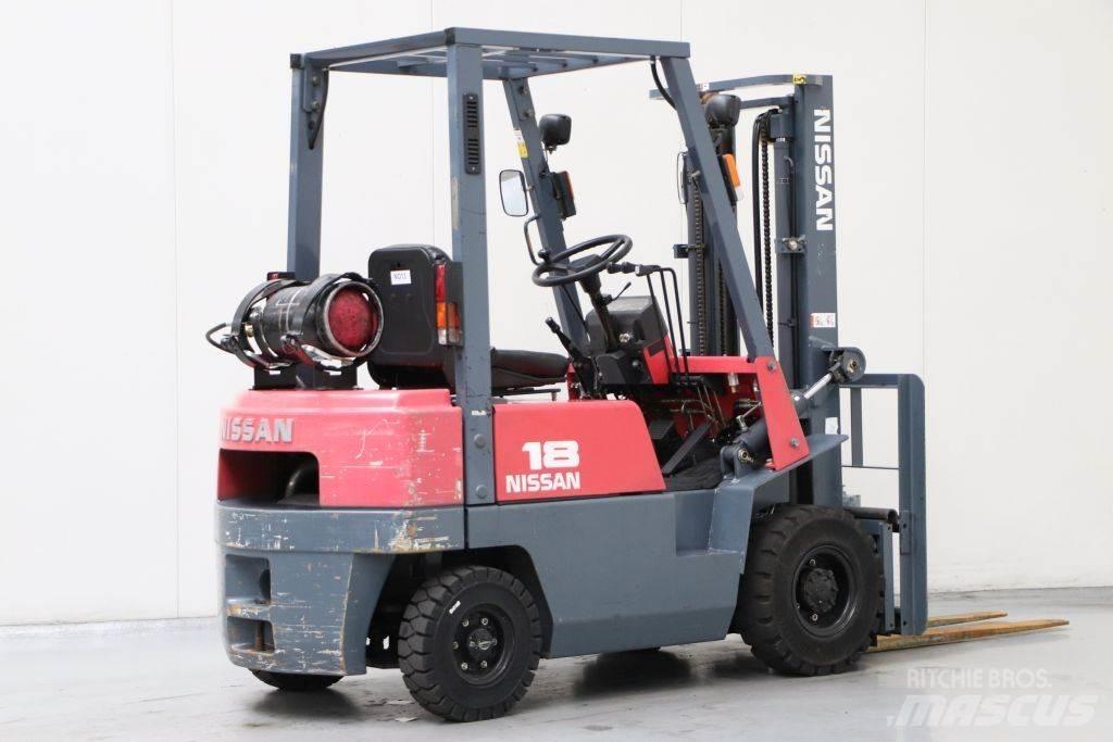 Nissan J01A18 Plinski viličarji