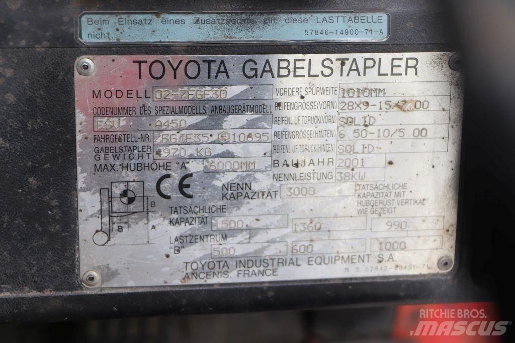 Toyota 02-7FGF30 Plinski viličarji