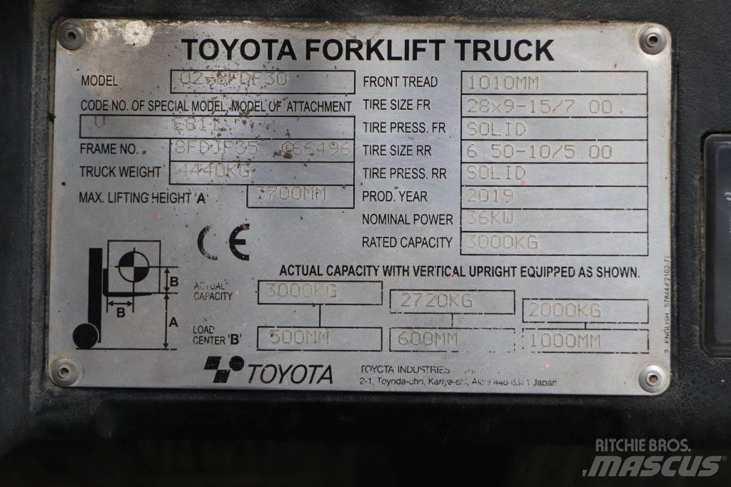 Toyota 02-8FDF30 Dizelski viličarji