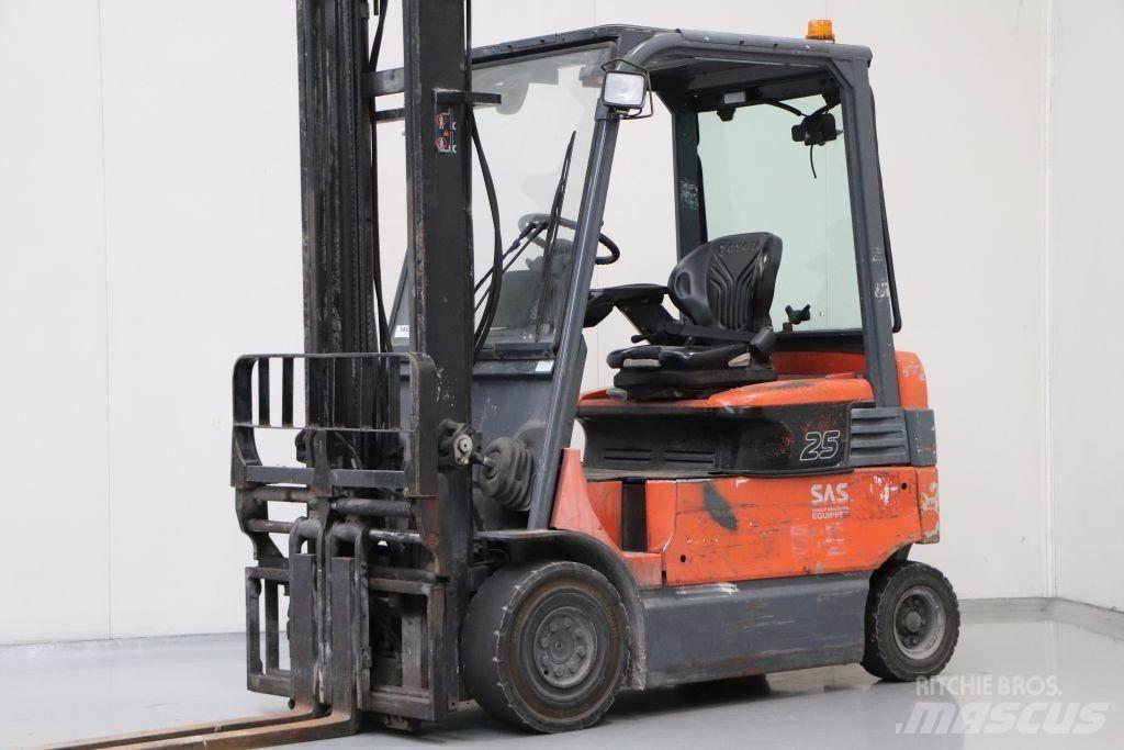 Toyota 7FBMF25 Električni viličarji
