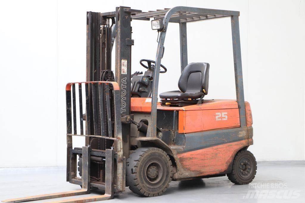 Toyota FBMF20 Električni viličarji