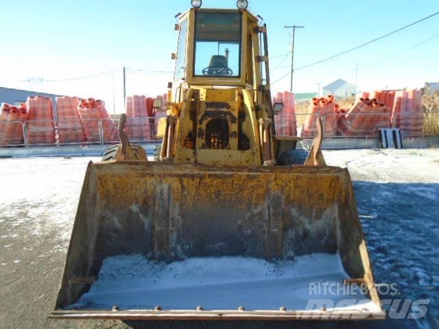 CAT 920 Kolesni nakladalci