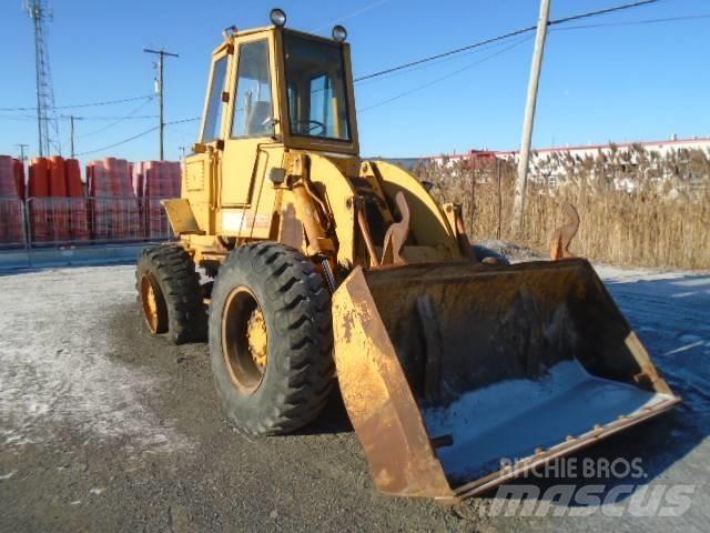 CAT 920 Kolesni nakladalci