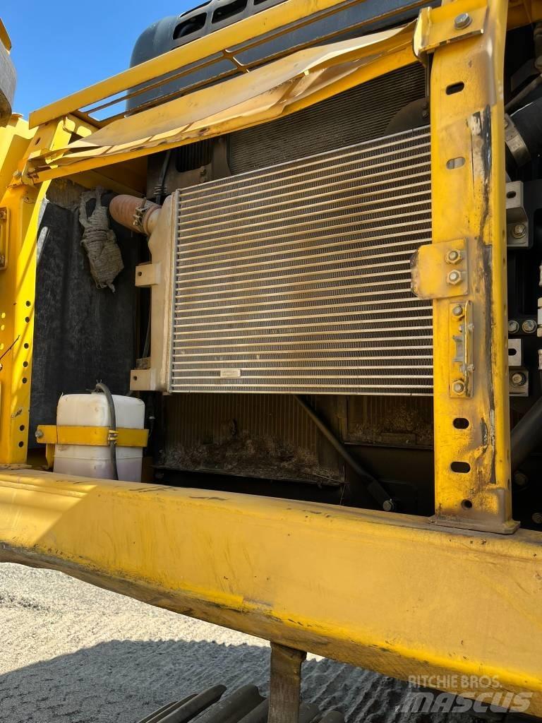 Komatsu PC 390 LC-10 Bagri goseničarji