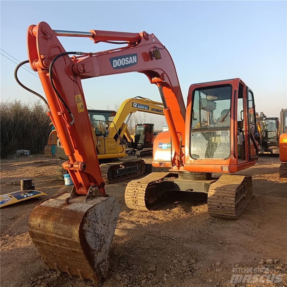 Doosan DH 70 Bagri goseničarji