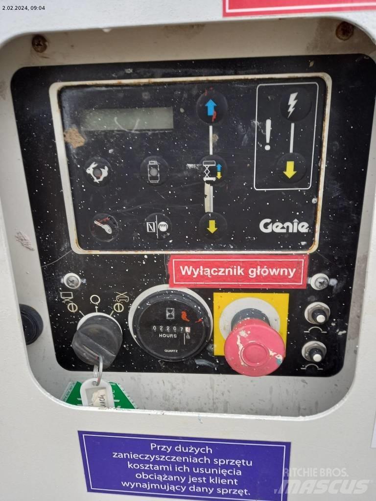Genie GS 3369 RT Škarjaste dvižne ploščadi