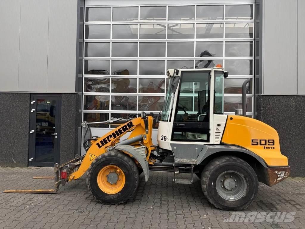 Liebherr L509 Kolesni nakladalci