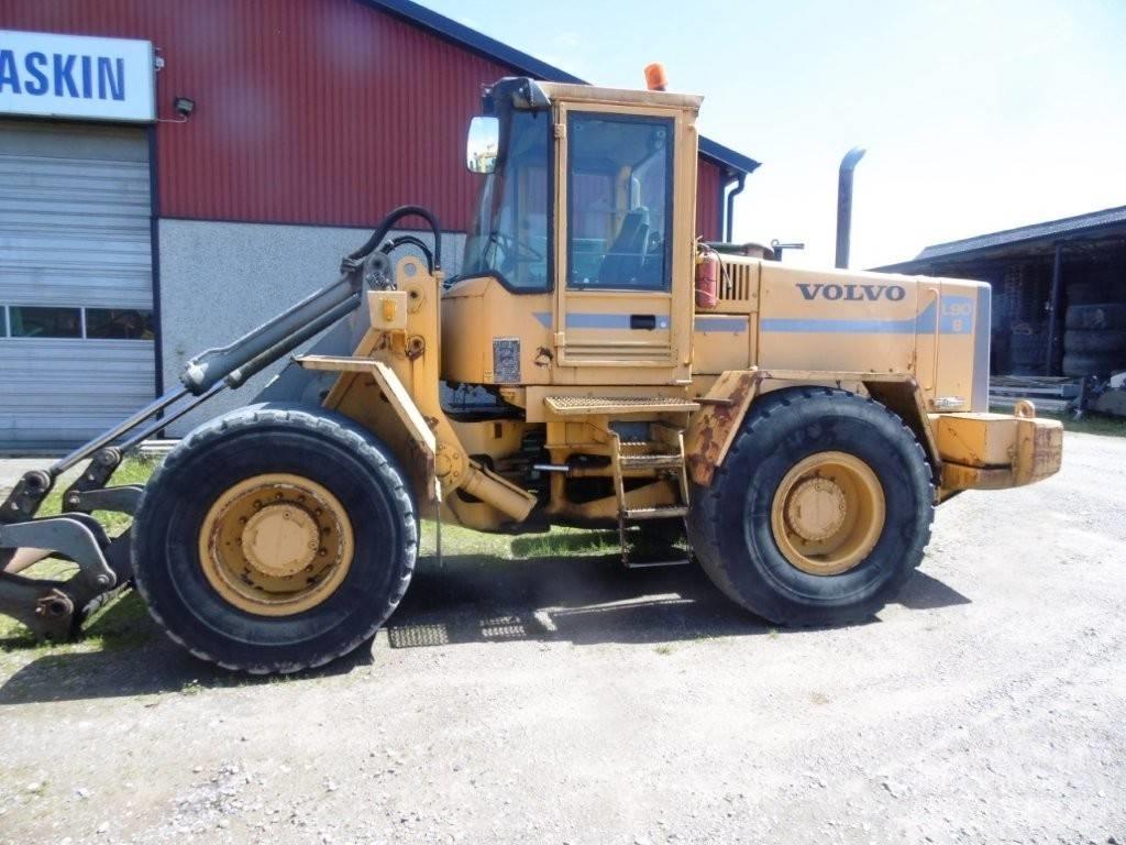 Volvo L90B Kolesni nakladalci