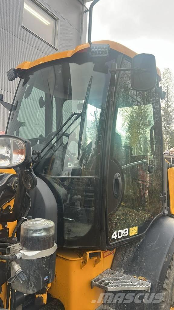 JCB 409 Kolesni nakladalci