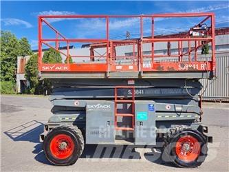 SkyJack SJ8841RT Škarjaste dvižne ploščadi