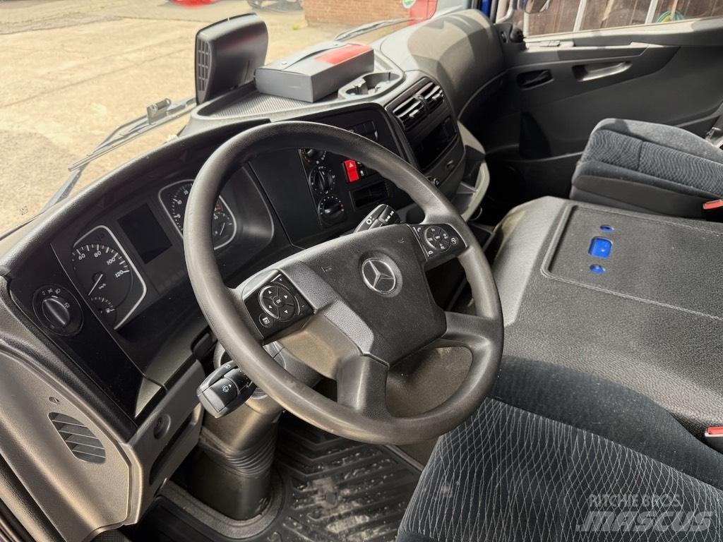 Mercedes-Benz 1630L Tovornjaki s kesonom/platojem