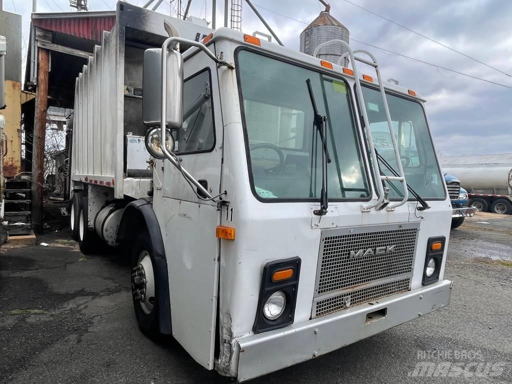 Mack LE613 Komunalni tovornjaki