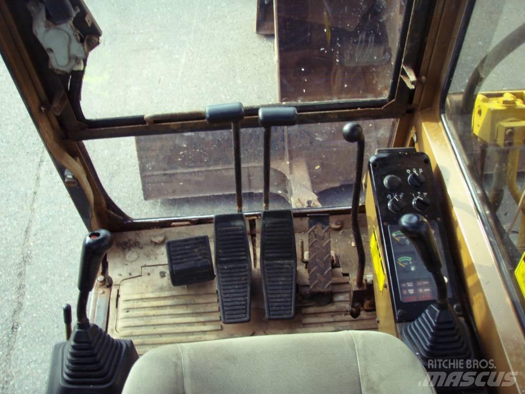 CAT E 70 B Midi bagri 7t – 12t