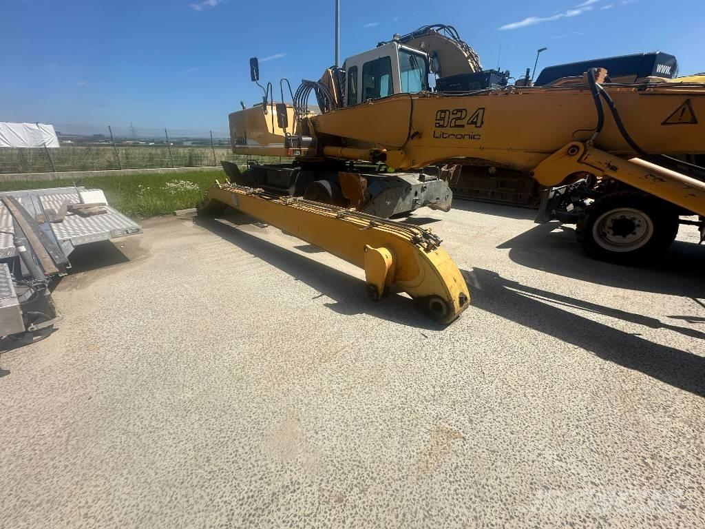 Liebherr A 924 Bagri za prekladanje primarnih/sekundarnih surovin
