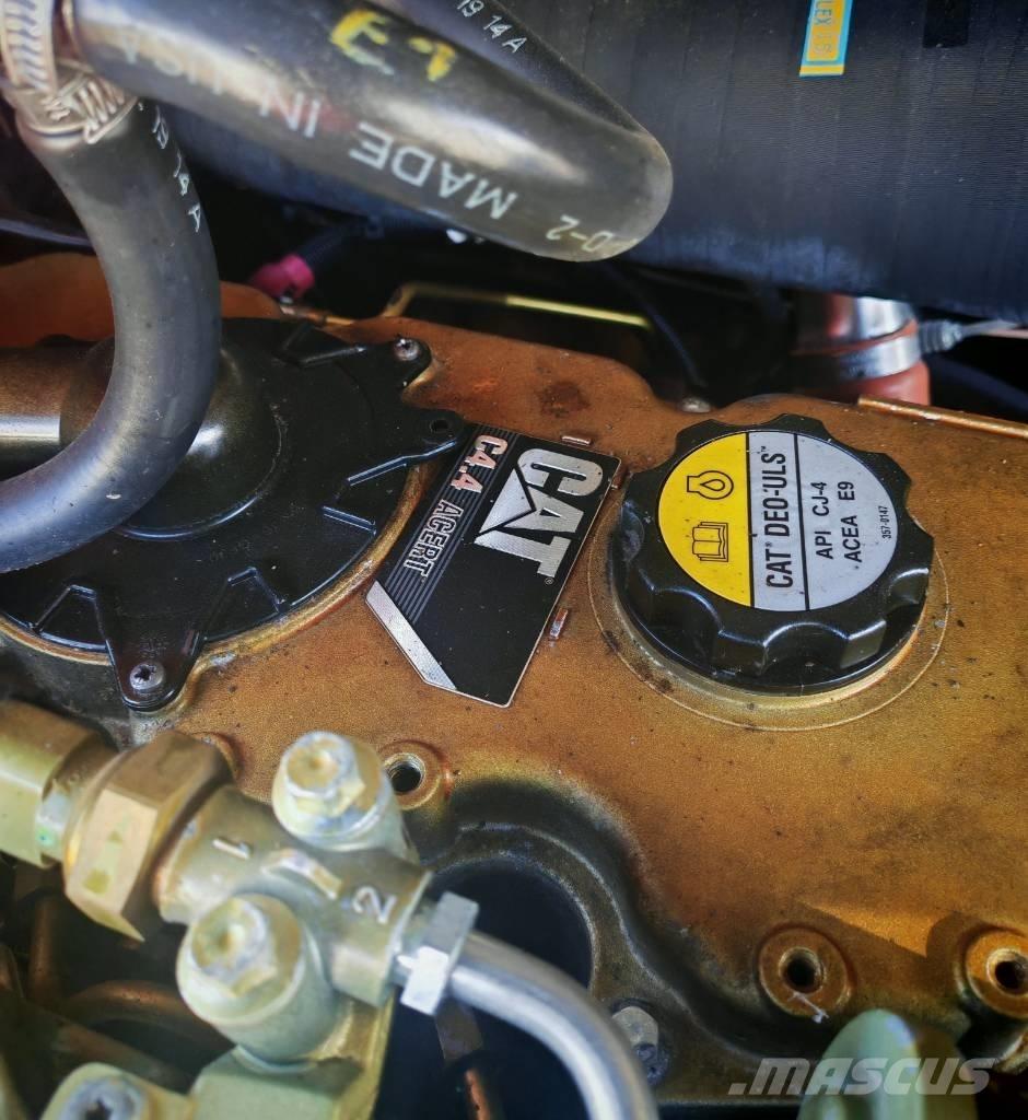 CAT TH 407C Ag 93kW Kmetijski teleskopski nakladalci