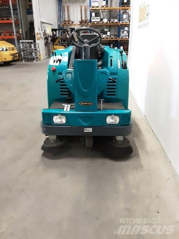 Eureka VEEGMACHINE Cestni pometači
