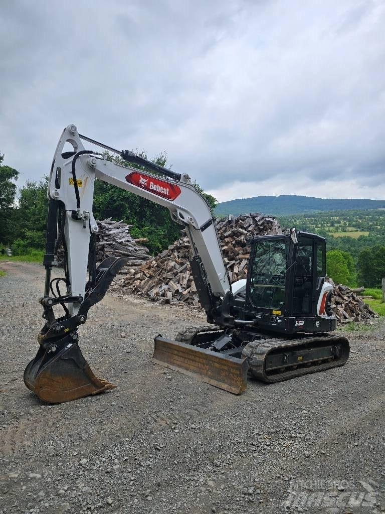 Bobcat E 88 R2 Bagri goseničarji