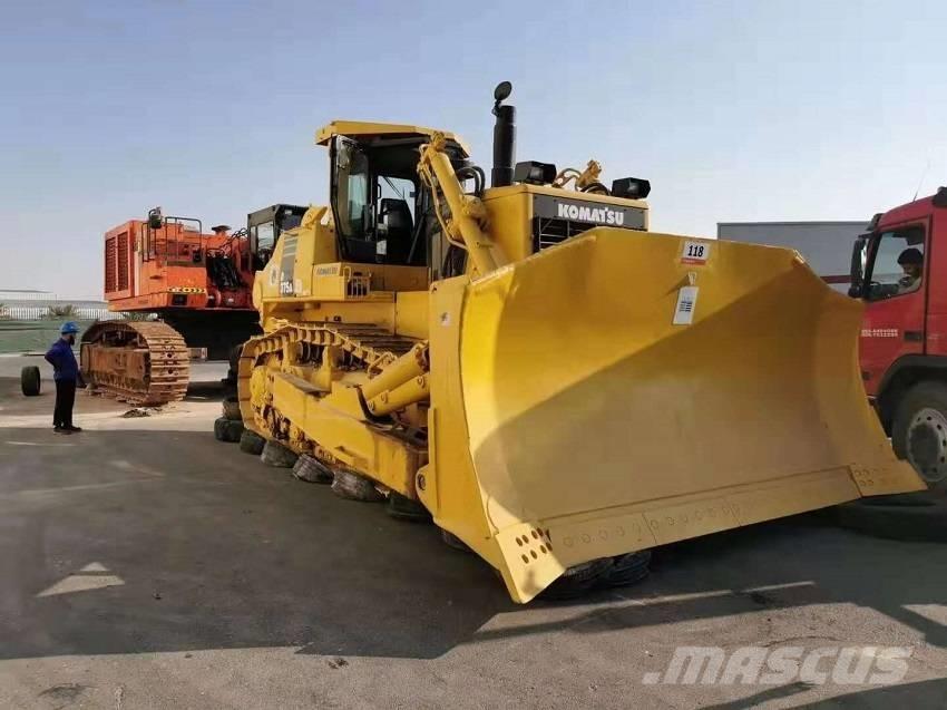 Komatsu D 375 a Buldožerji goseničarji