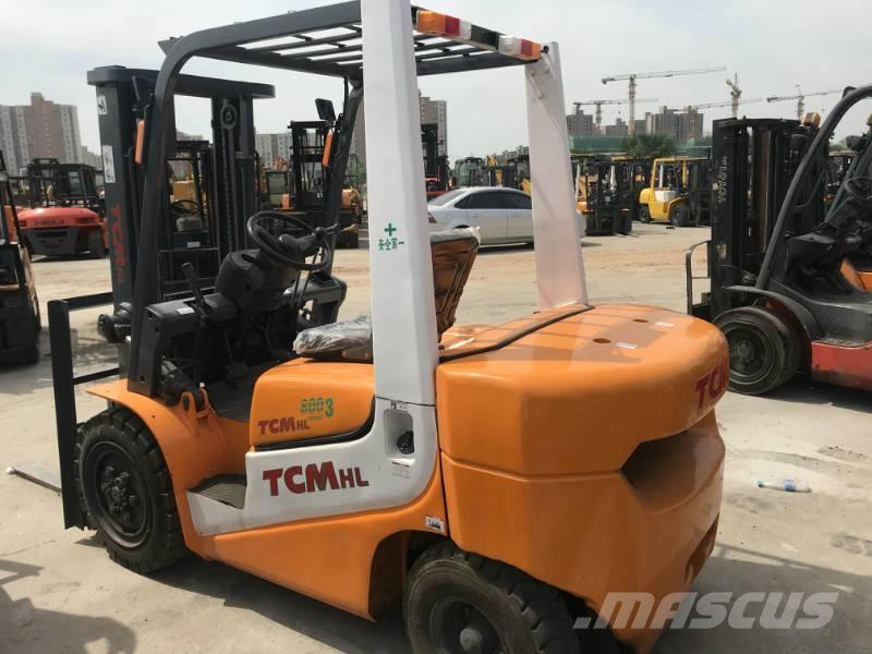 TCM FD30 Dizelski viličarji