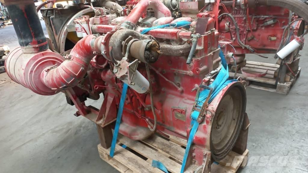 Volvo TD121G Motorji