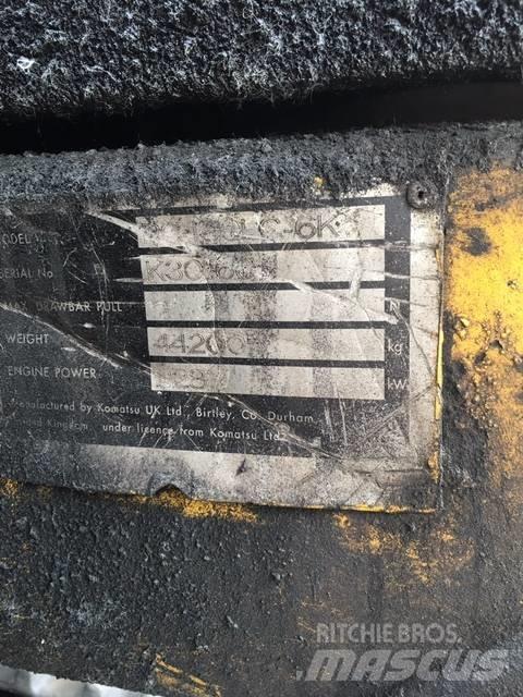 Komatsu 450 Bagri goseničarji